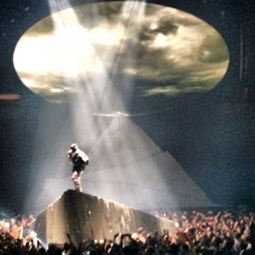 Kanye-West-Yeezus-Concert